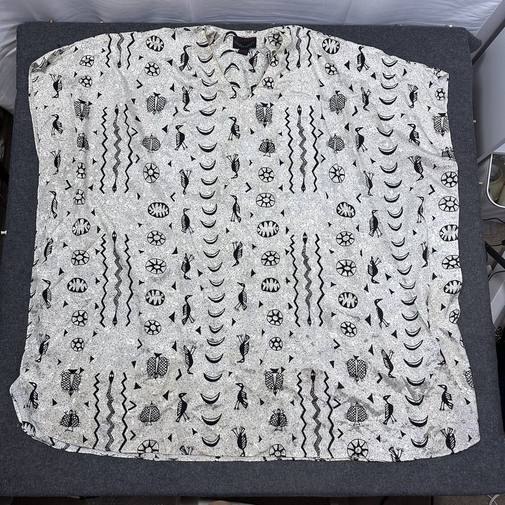 Ashro Graphic Print Poncho Style Caftan Free Size